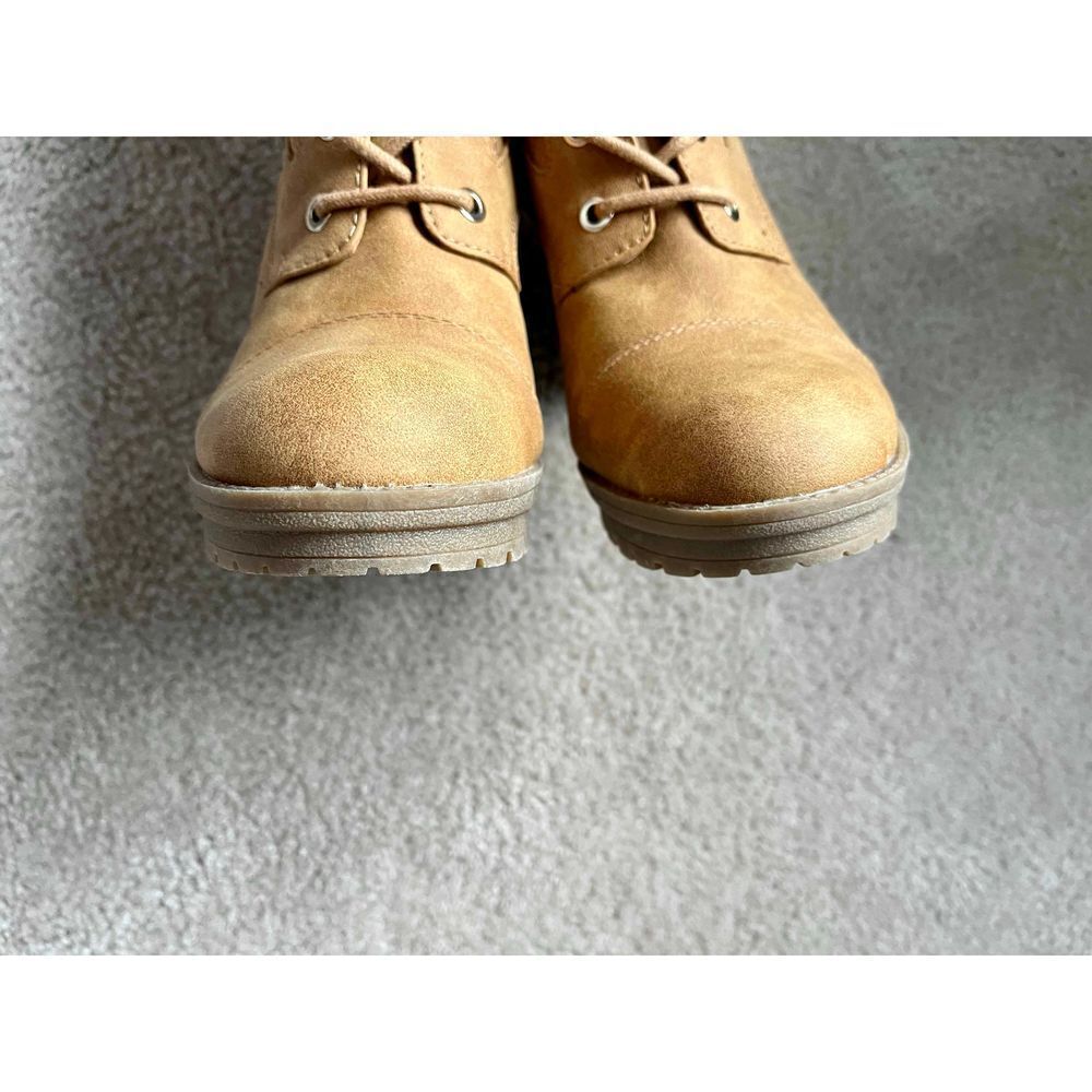 G by Guess Women’s Gift Tan Size Zip & Lace Up Quilted Combat Ankle Fashion Boot - Picture 4 of 12